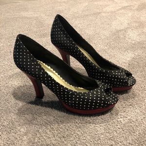Polka dot heels size 8 by Madden Girl